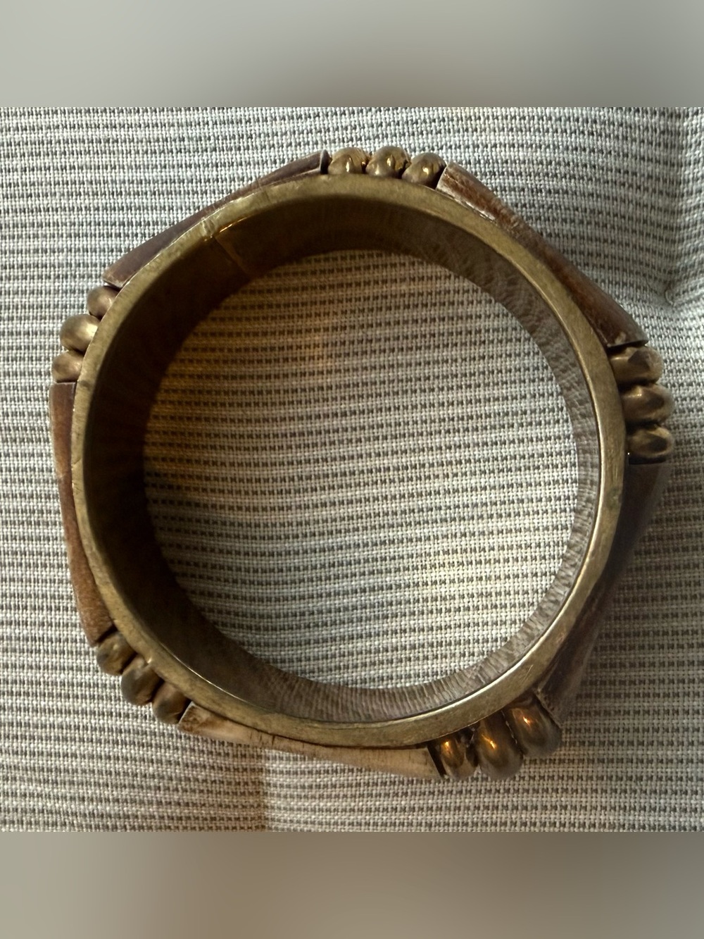 Carved Bone & Brass Leaf Accent Vintage Bangle - Picture 6 of 11